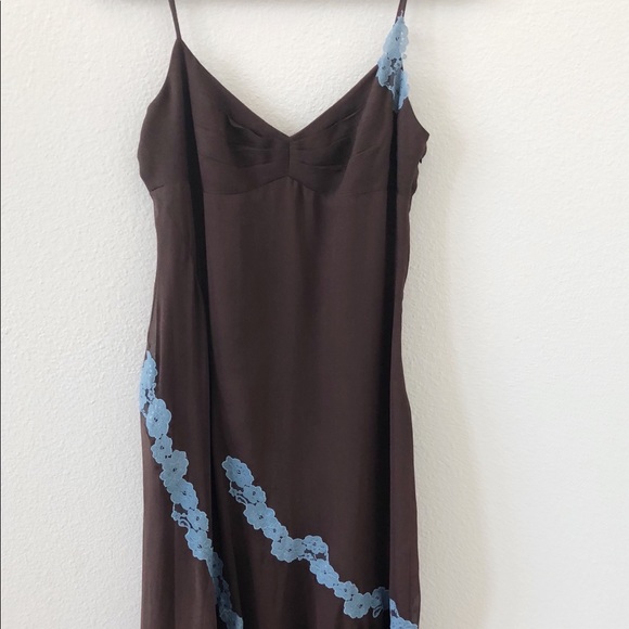 BCBGMaxAzria Dresses & Skirts - BCBG Maxazria dress brown size 8